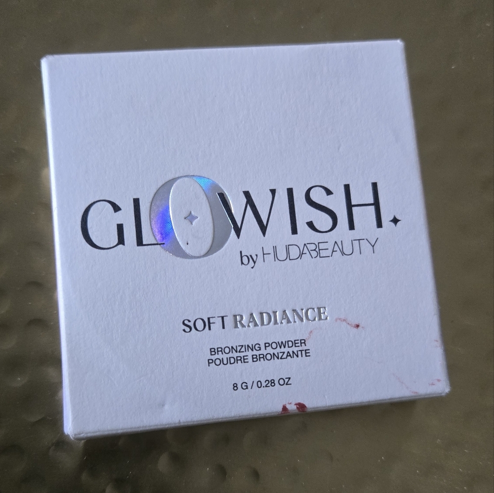 Glowish by huda beauty